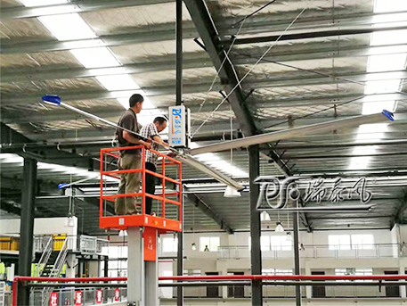 CNC車(chē)間大風(fēng)扇安裝，瑞泰風(fēng)大型工業(yè)風(fēng)扇一步到位！